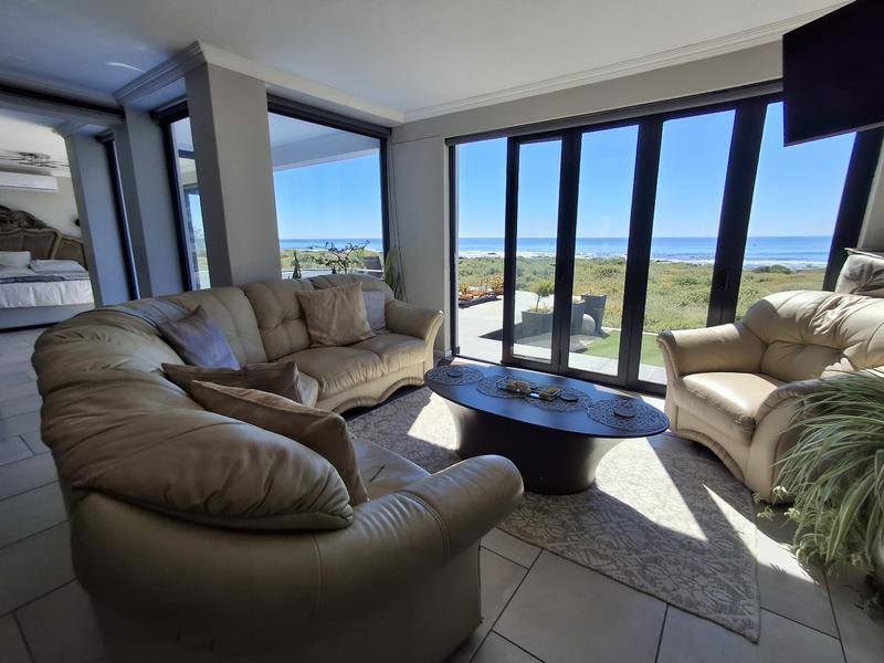 5 Bedroom Property for Sale in Sandy Point Western Cape